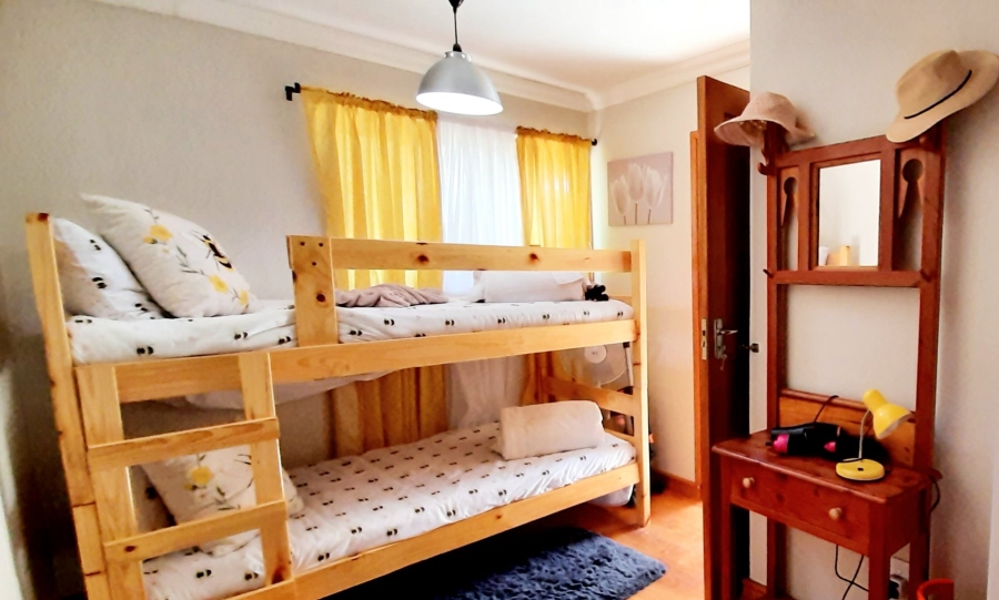 4 Bedroom Property for Sale in Dolphin Creek Golf Estate Western Cape